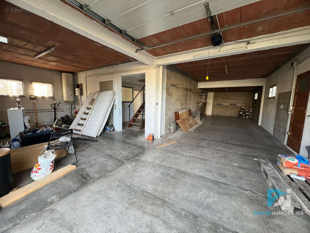 Bassan : grande villa de 233 m2 sur terrain de 1082 m2 en cours de rénovation - photo 17
