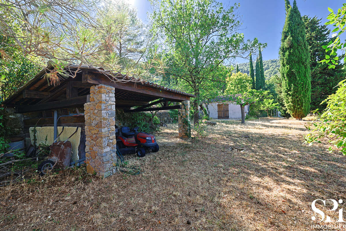 Maison à SOLLIES-VILLE