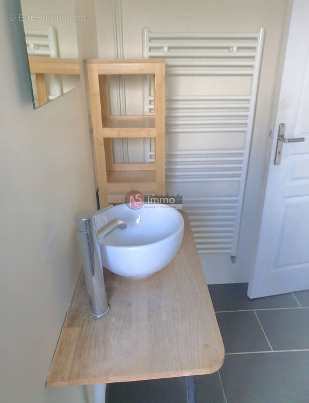 Appartement en duplex vendu meublé - 55.10 m2 hab. - photo 6