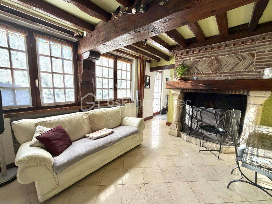 Maison à TOURVILLE-LA-RIVIERE