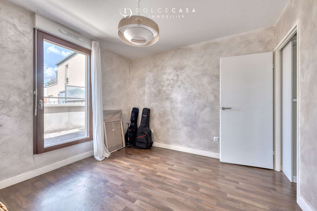 Appartement à NEUILLY-SUR-MARNE