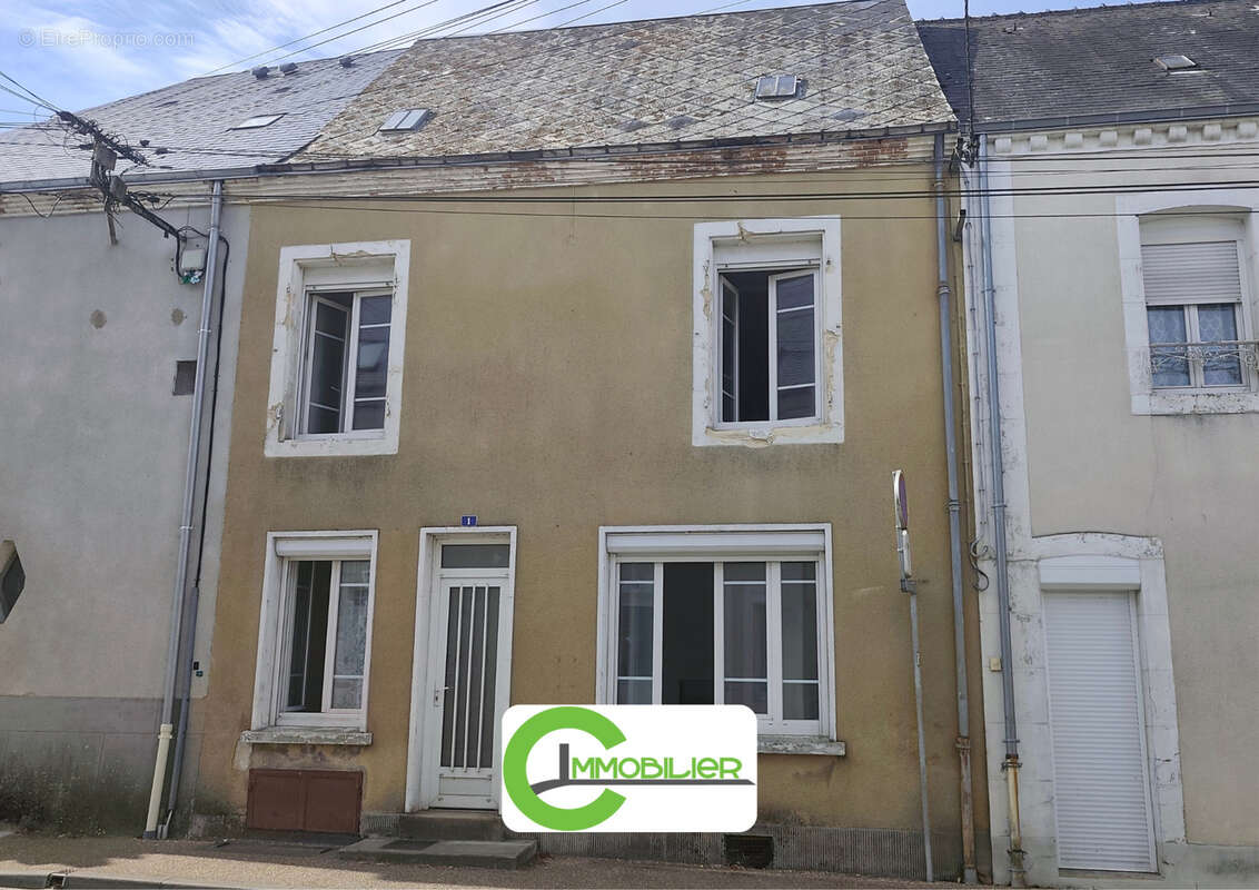 Maison à VIBRAYE