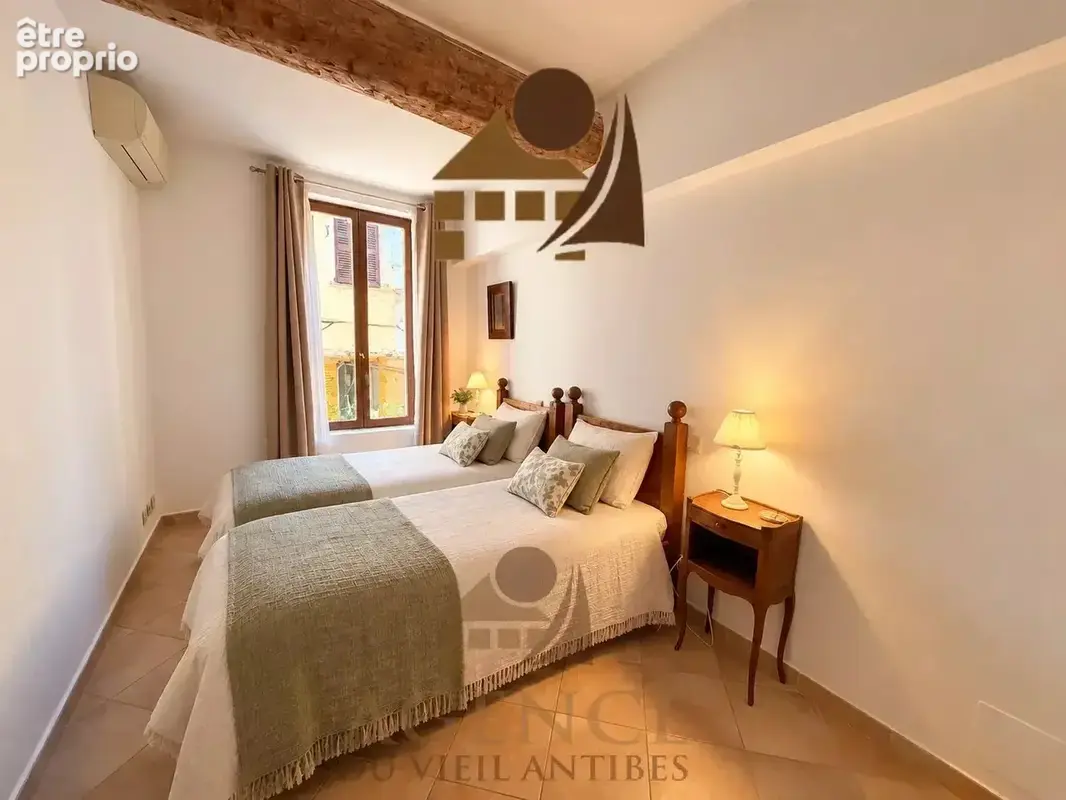 Vieil antibes – maison de village avec terrasse et garage - photo 7