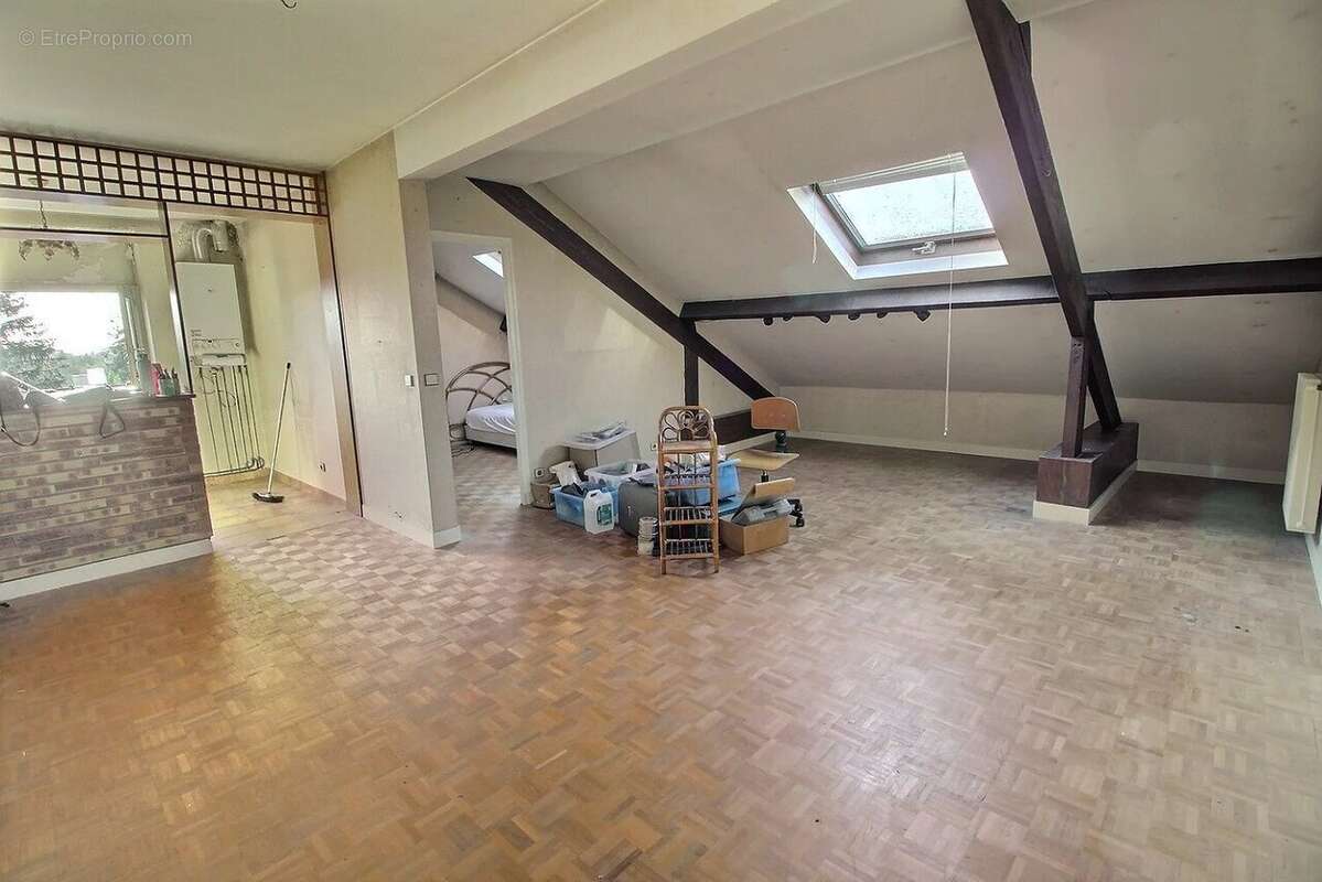 Appartement à SAINT-MAUR-DES-FOSSES