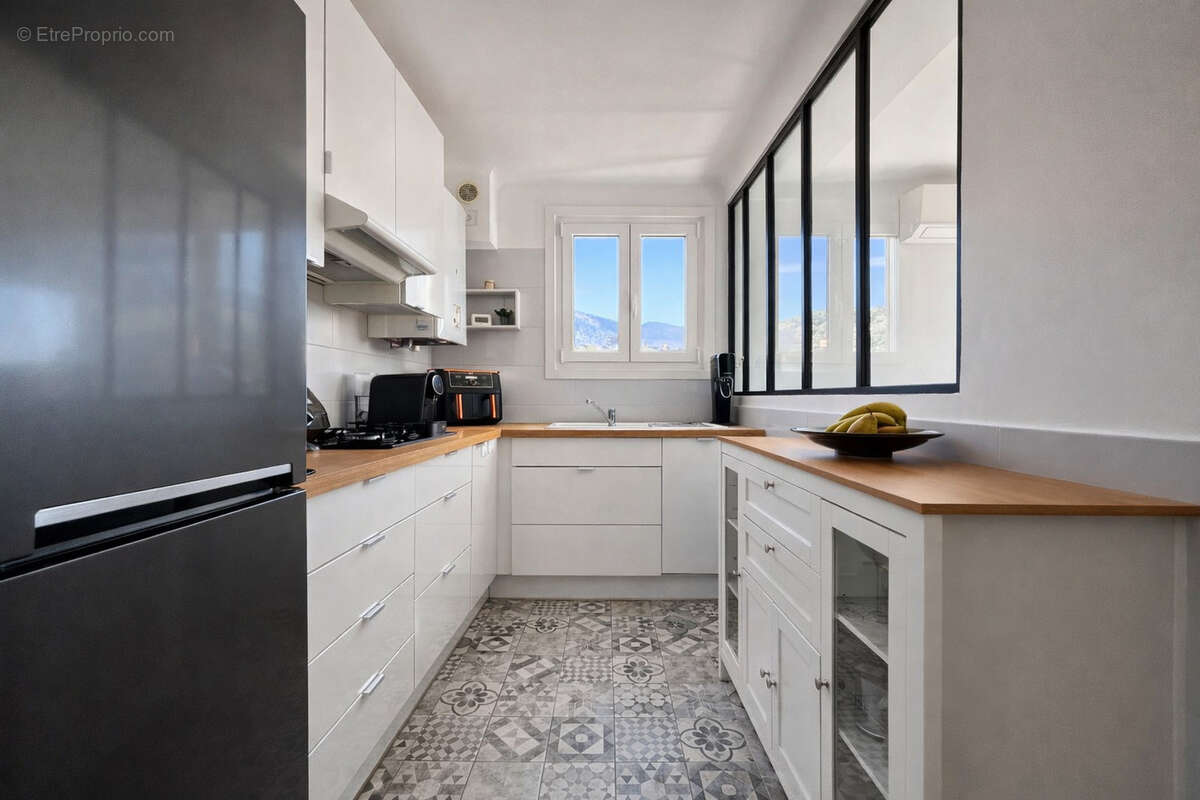Appartement à ROQUEBRUNE-CAP-MARTIN