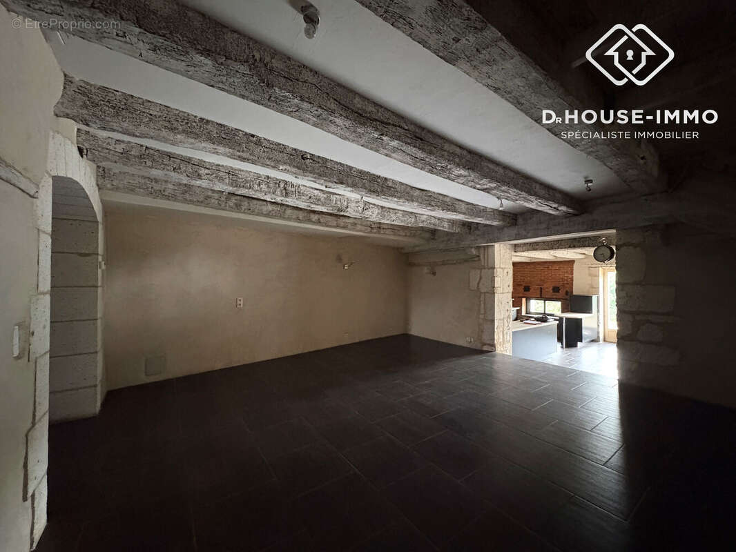 Maison 180 m² à Villars  - photo 6