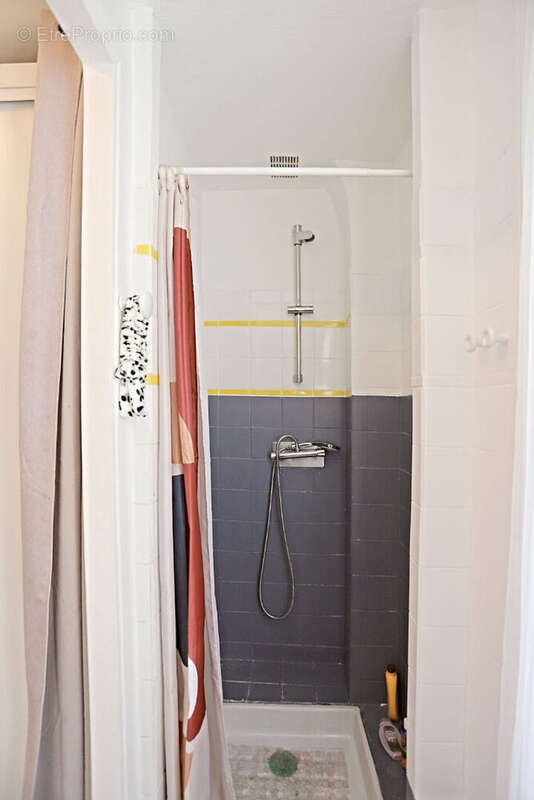 Appartement à PARIS-14E