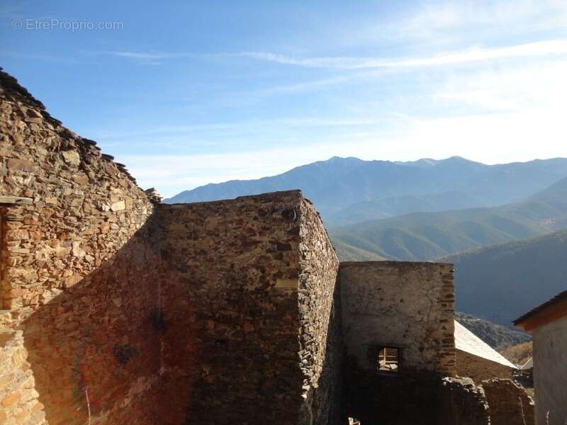 Dpt Pyrénées Orientales (66), à vendre JUJOLS Maison pierres 8 pièces 207 m² à rénover complètement sur terrain 185 m² - photo 7