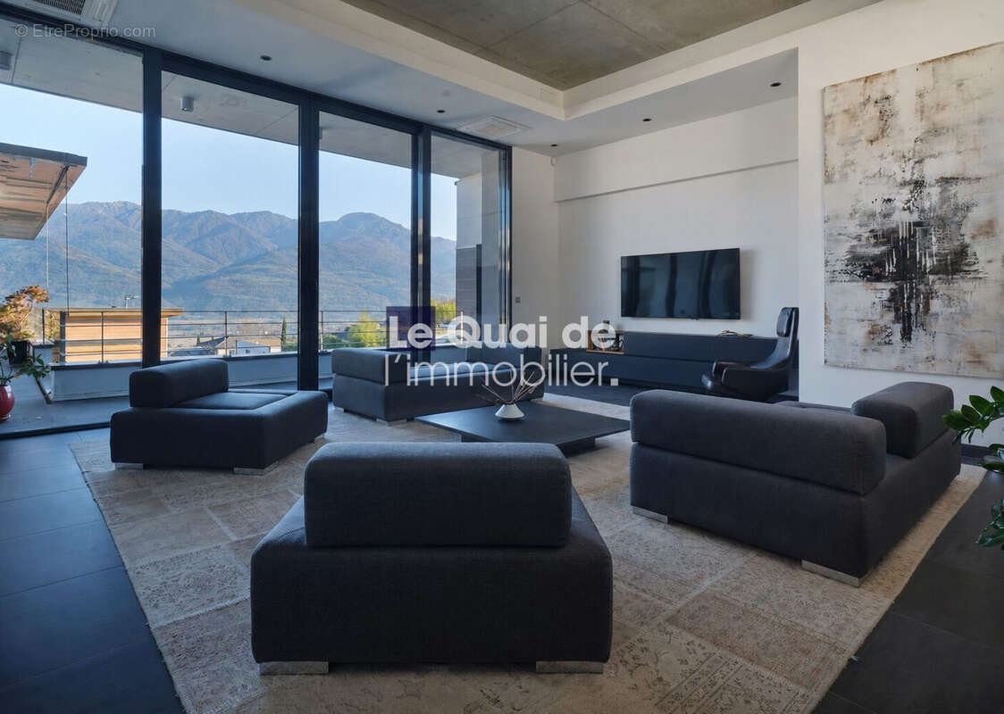 Maison 434 m² à Bernin  - photo 2