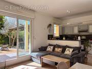 Appartement à PEILLE