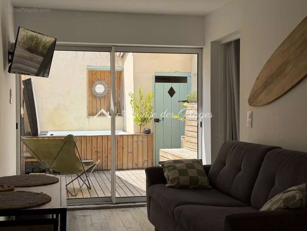 Maison à MESCHERS-SUR-GIRONDE