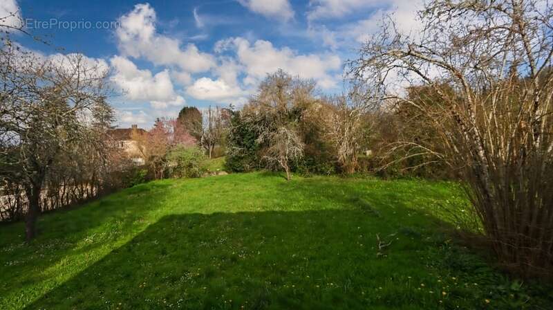 Maison à vendre 4 pièces SIORAC EN PERIGORD, sous-sol de 100m² exploitable  jardin 1933m² - photo 42