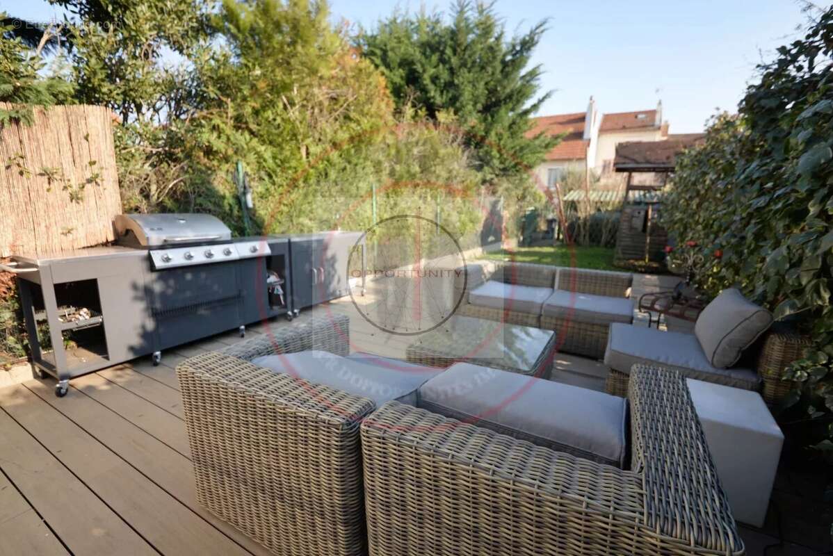 Maison 155 m² à Fontenay-Sous-Bois  - photo 3