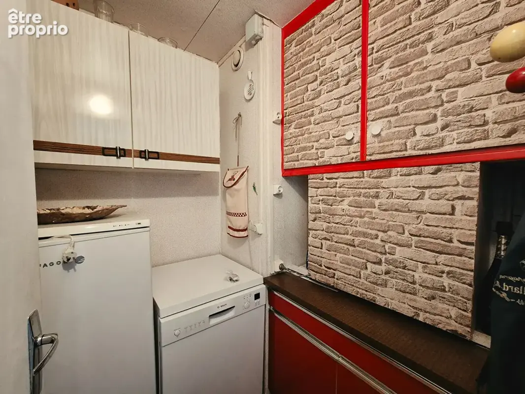Appartement 3 pièces 69.90 m² au 7ème étage avec balcon et garage - photo 5