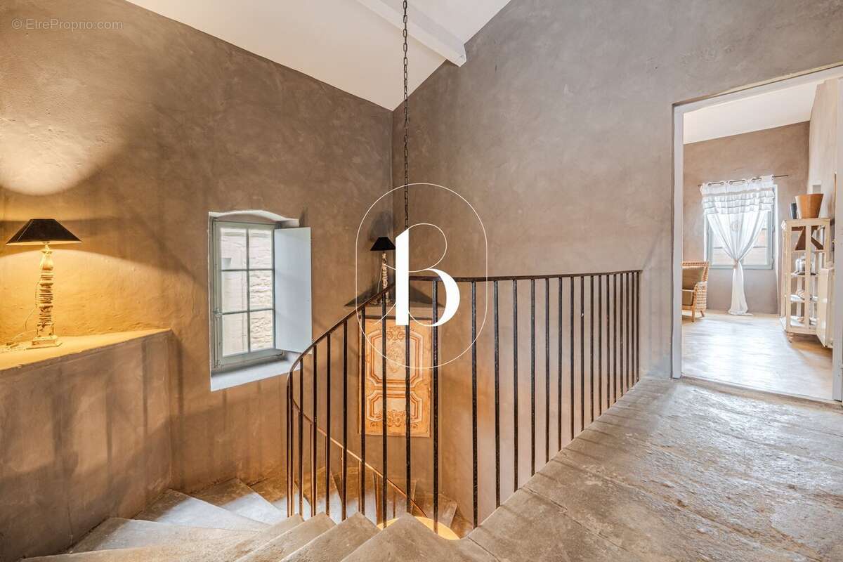 Maison à UZES