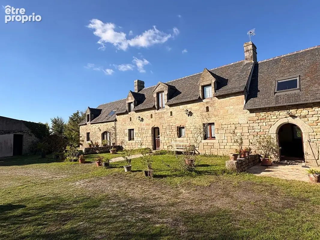 Combrit - corps de ferme. - photo 1