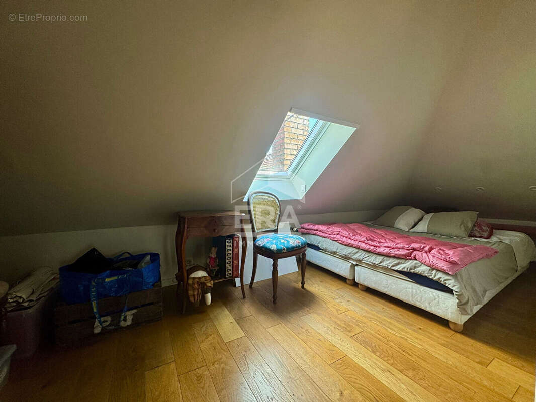 Maison à COMBS-LA-VILLE