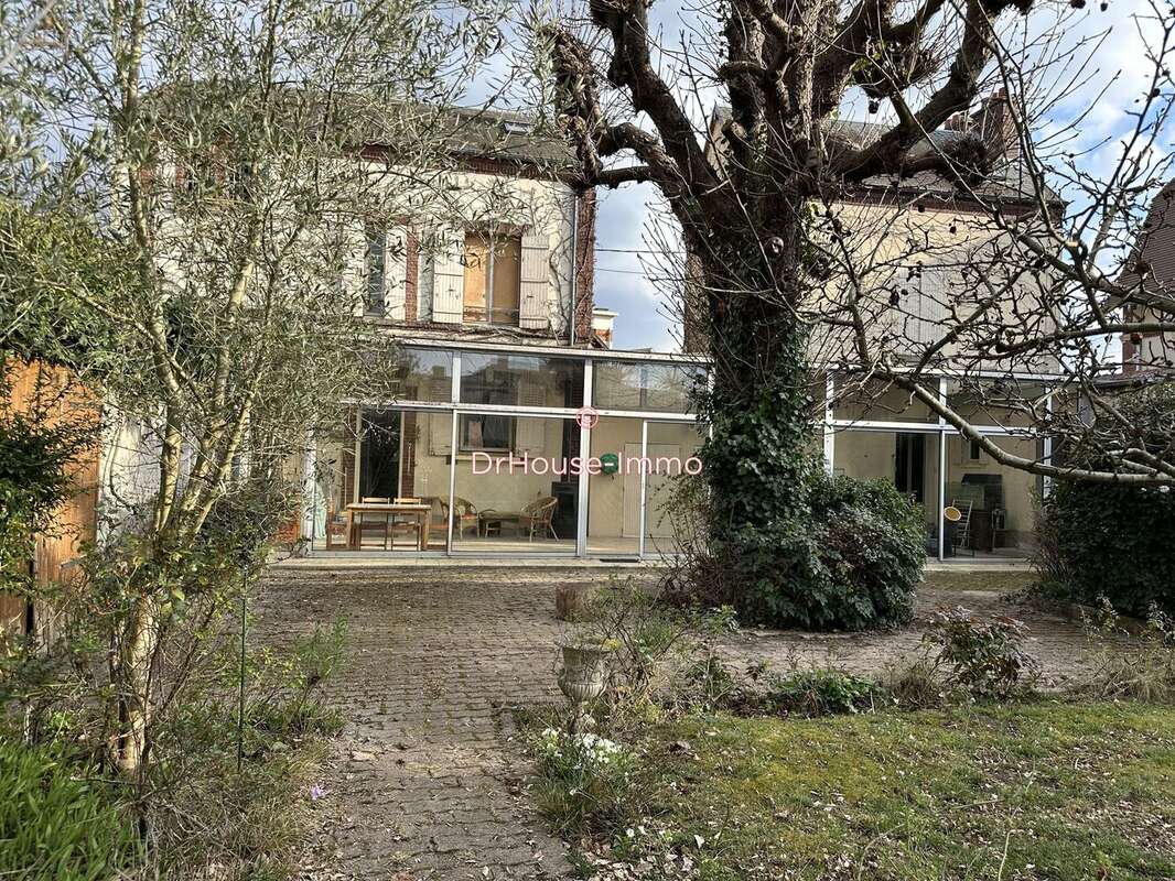 Maison à MANTES-LA-JOLIE