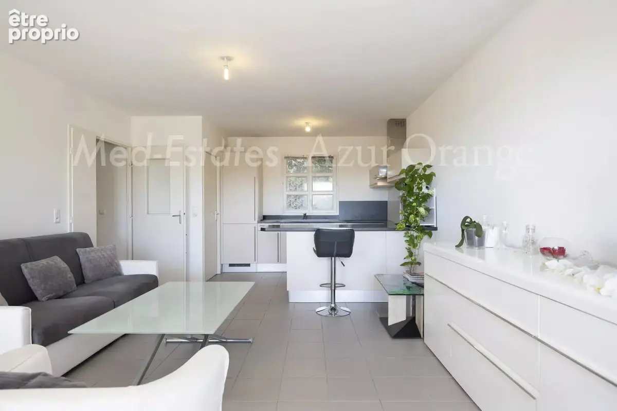 Grimaud village - Appartement T2 avec balcon et vue panoramique - photo 5