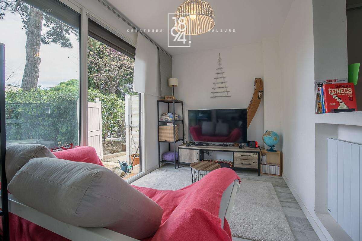 Très bel appartement de type 4 rénové avec jardin à la Vieille Chapelle - photo 7