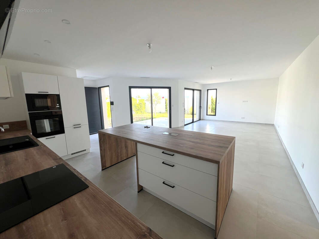 Maison à COLOMBIERS