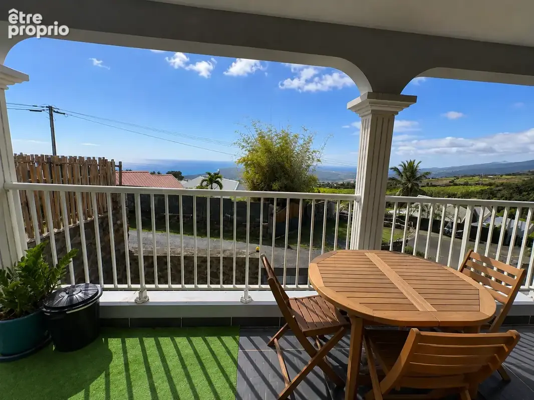 À vendre   Villa avec piscine et belle vue mer à Bellemène St Paul - photo 10