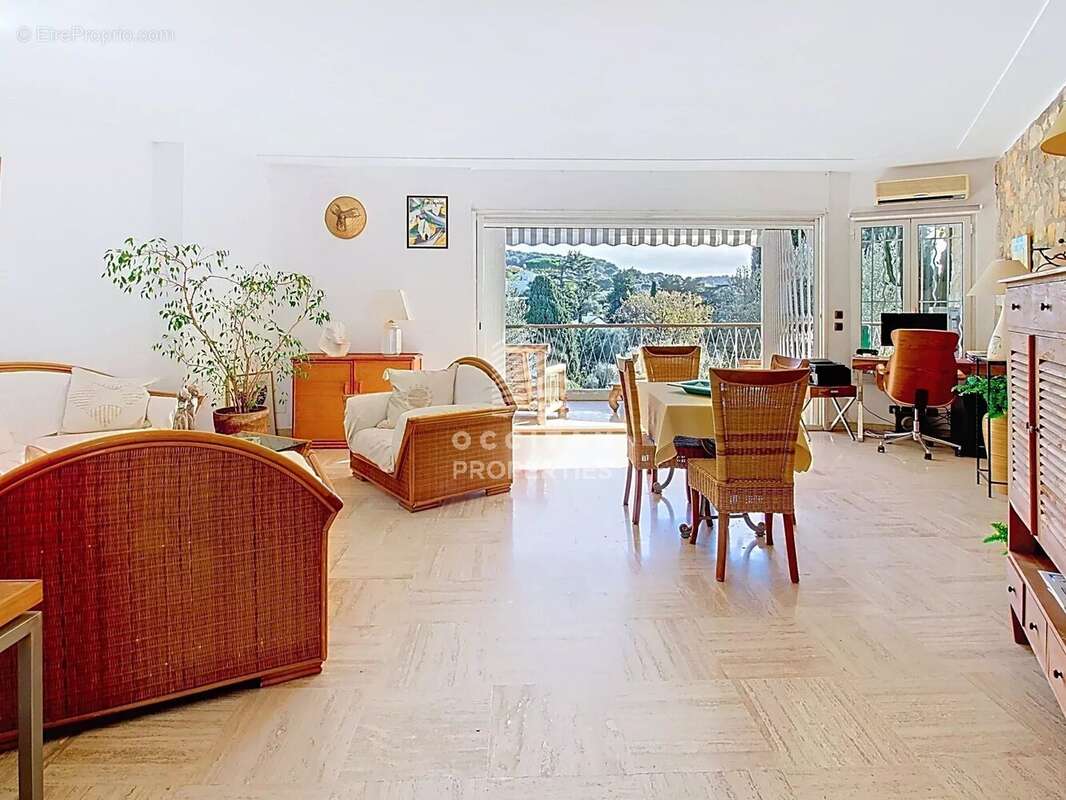 Appartement à LE CANNET