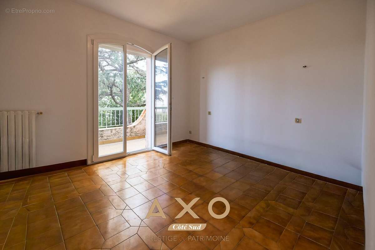 Maison à OLLIOULES