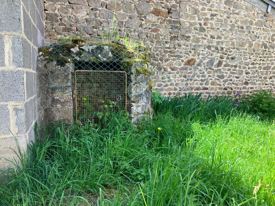 Maison à SAINT-MARCEL-EN-MARCILLAT