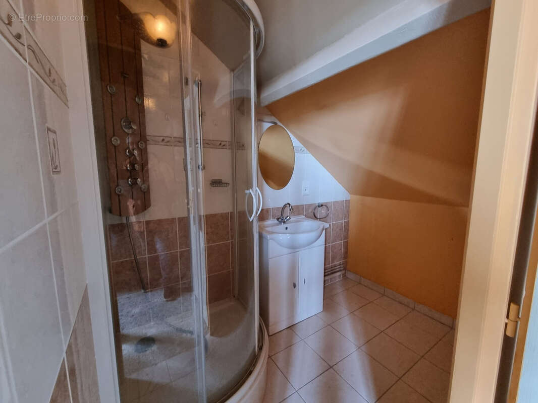 Maison à NEUVY-SAINT-SEPULCHRE