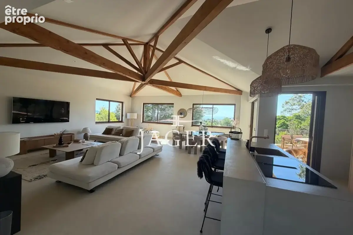 Maison 4 pièces 160 m² à vendre à Frejus (83370) - photo 6