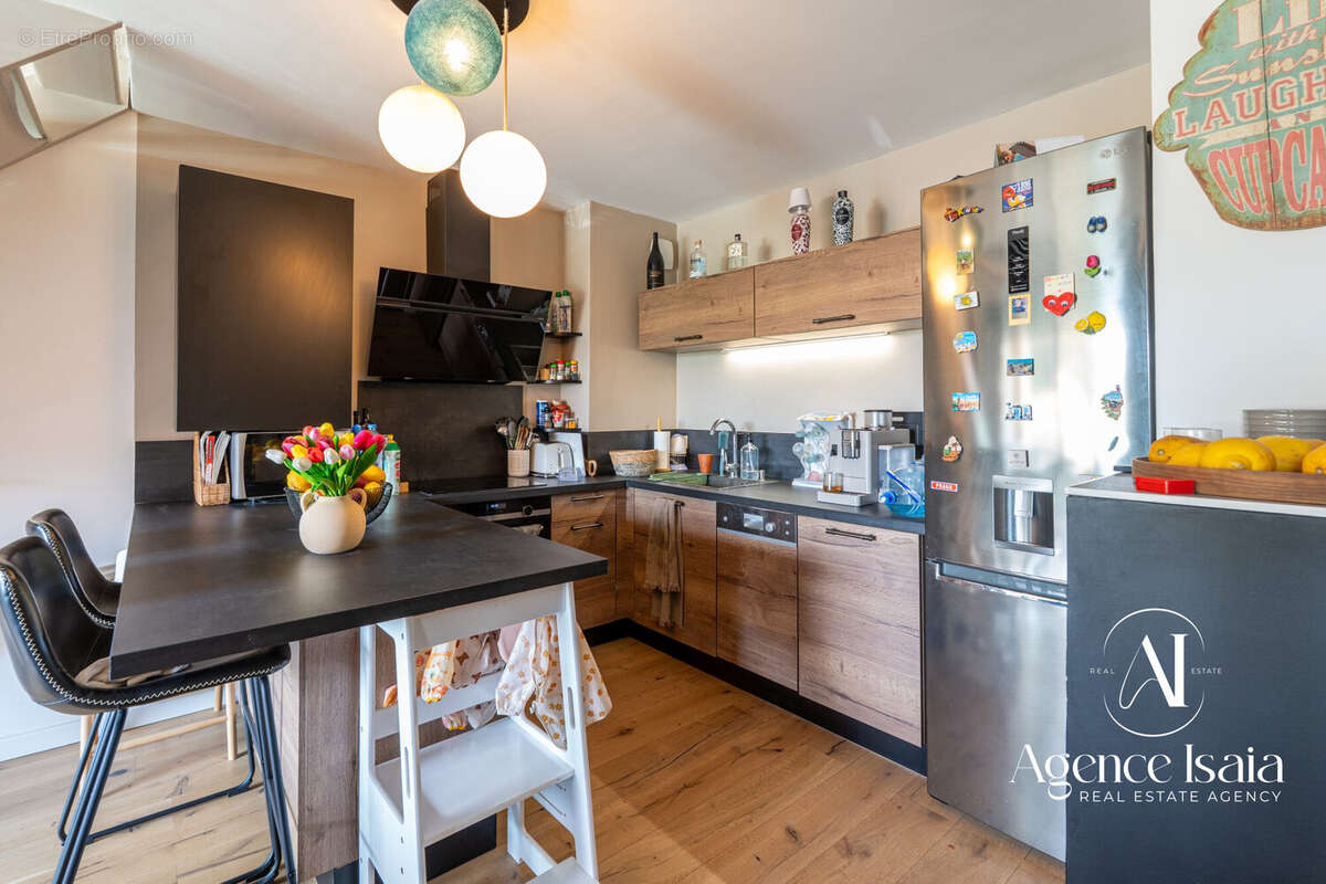 Appartement à BORMES-LES-MIMOSAS