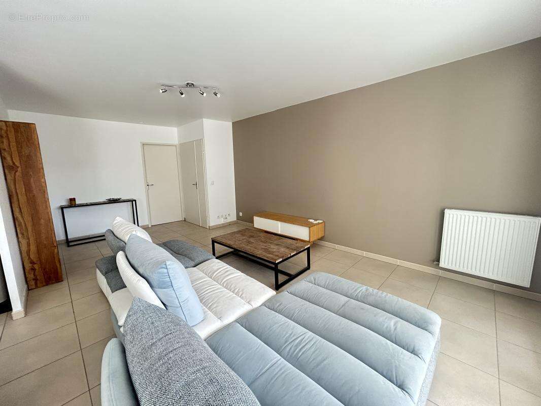 Appartement à MARSEILLE-8E