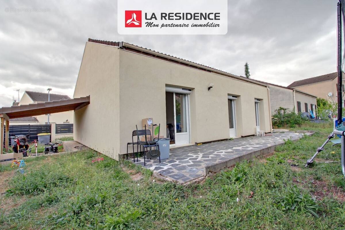 Maison à LES MUREAUX