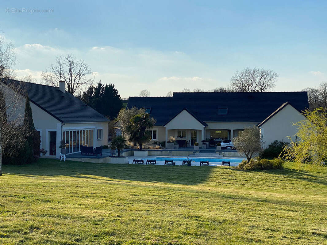 Maison à ARGENTON-SUR-CREUSE