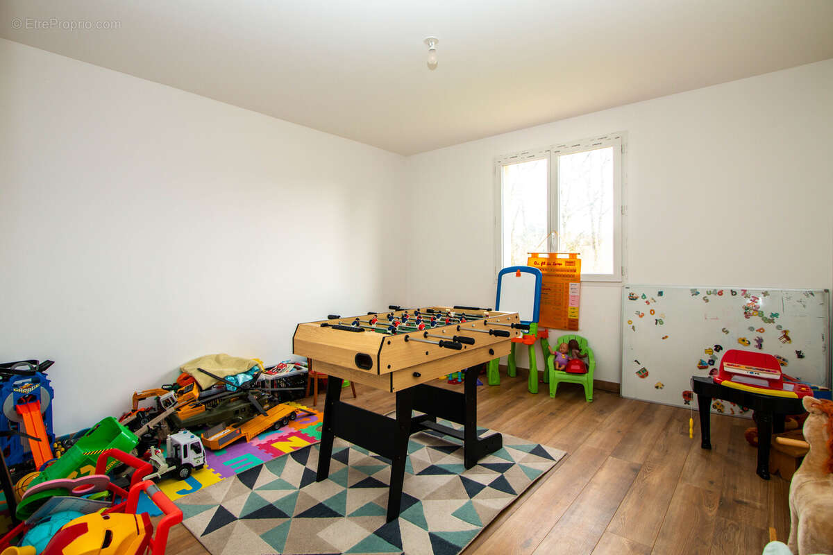 Maison à VERNEUIL-SUR-VIENNE