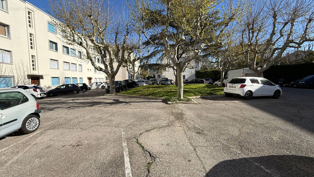 Appartement à MARSEILLE-8E