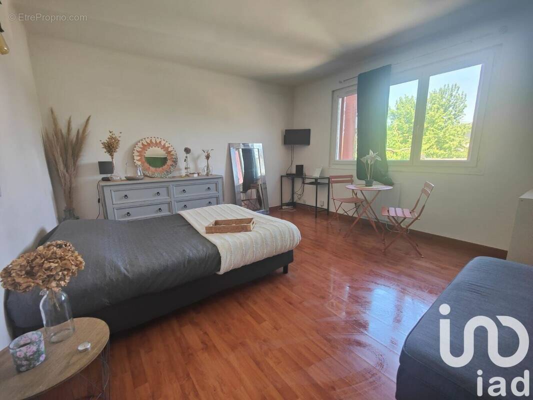 Photo 1 - Appartement à SAINTE-GENEVIEVE-DES-BOIS