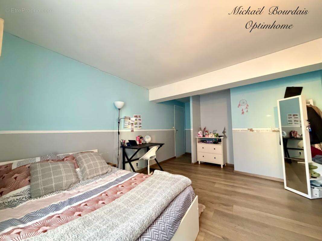 Maison familiale 158 m² + 50 m² aménageables - 4 chambres - Centre Le Lude - photo 10