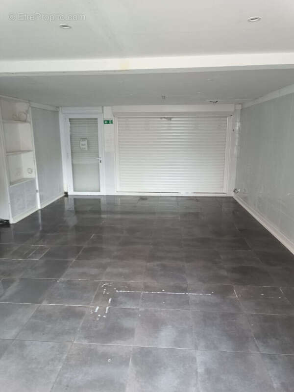 Bastia - Murs commerciaux 38.59 m2 - photo 2