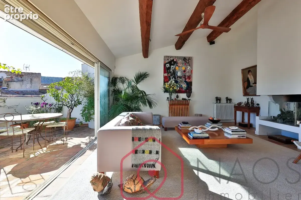 Le Beausset - Maison de village de plus de 218 m2 avec deux garages - photo 15