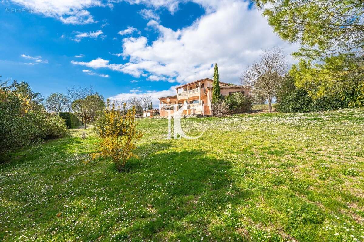 Maison à SAINT-JULIEN-DE-CASSAGNAS