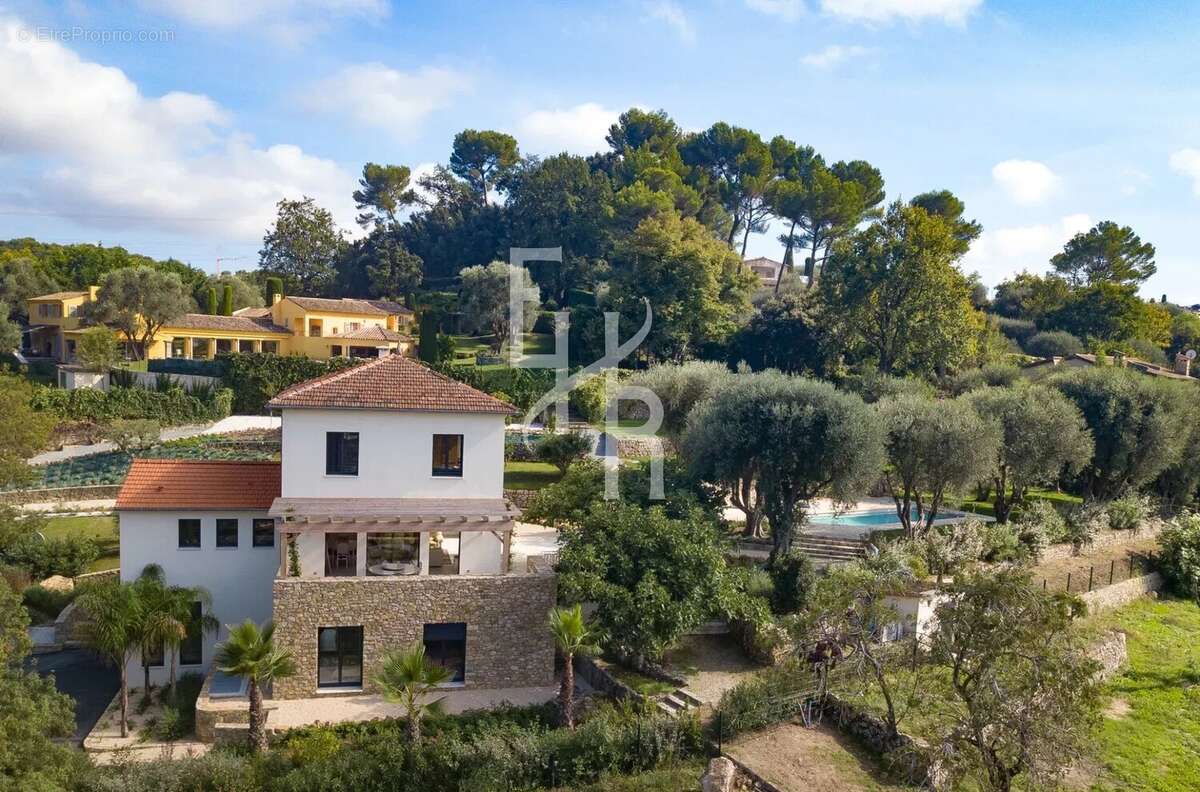 Maison à MOUGINS
