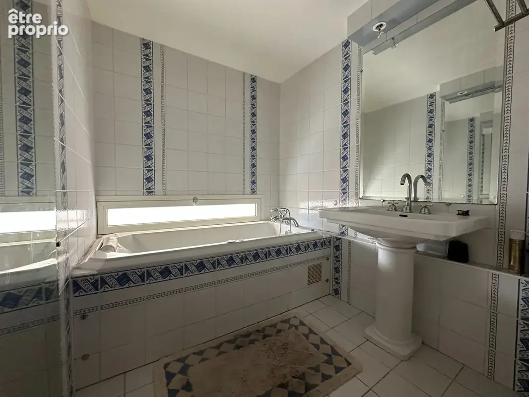 Appartement T4 en duplex 162 m² - 1ère ligne - pleine vue bassin ! - photo 8