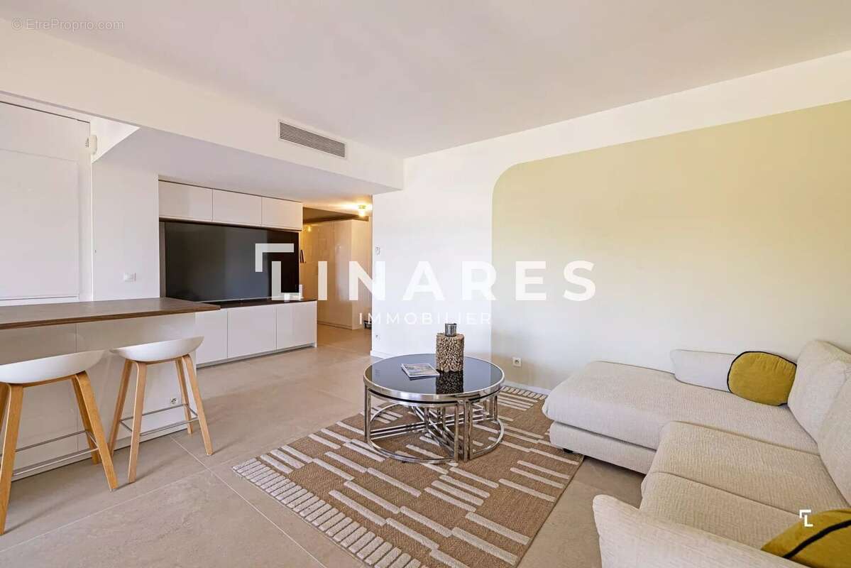 BIJOU CANDOLLE - Appartement traversant T3 de 71m2 - Terrasse - Garage - Vue panoramique - 13012 - photo 5