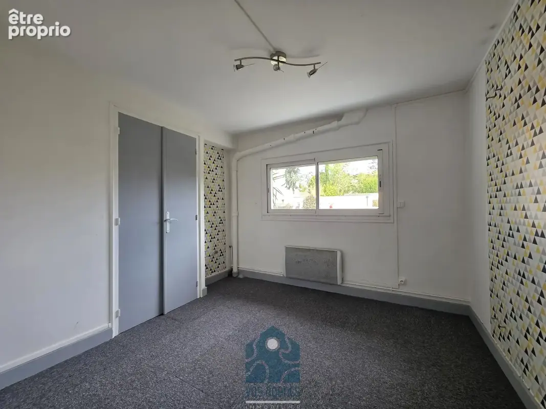 Appartement T4 avec garage, parking, local bureau, cave et jardin commun - photo 10