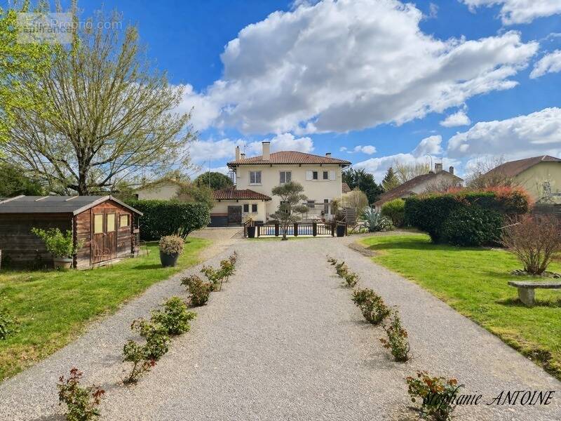 Maison à AIRE-SUR-L'ADOUR