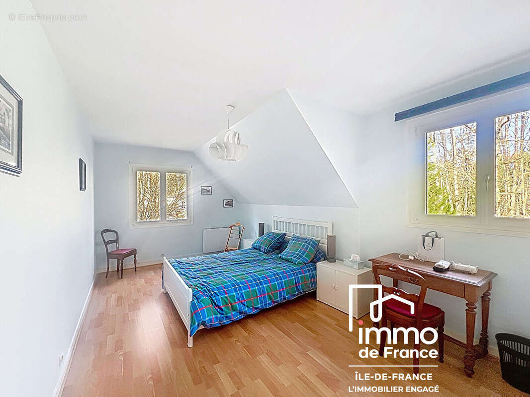 À 5 minutes de Chartres - Propriété familiale d'exception avec piscine chauffée et parc paysagé - photo 14