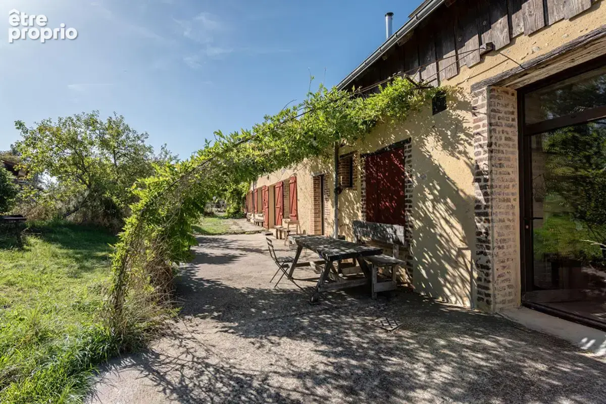Lieux uniques ® x propriétés privées ® propose belle longère 202 m² sur un terrain de 9051 m² - boursay - photo 3