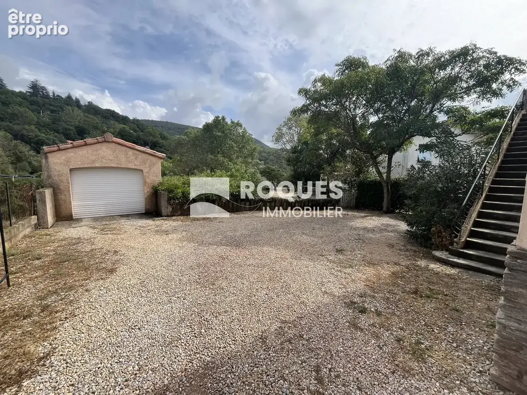 A Vendre, maison composée de trois appartements avec terrain, Lamalou les bains - photo 13